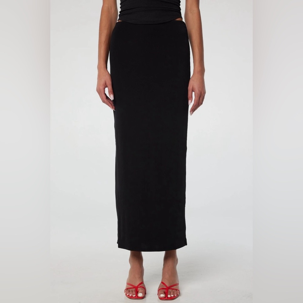 ✨NWT✨ The Line by K Eiza Black Skirt XS